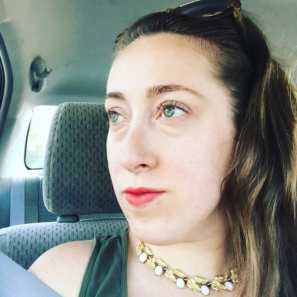 Meet your posher, Mandy! - Picture 6 of 8